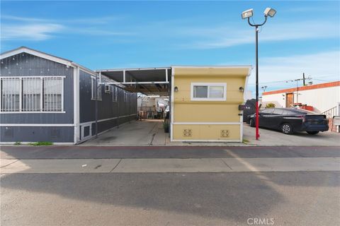 Photo of 6665 Long Beach Blvd Blvd #B23, Long Beach, CA 90805 (MLS # PW25273896)