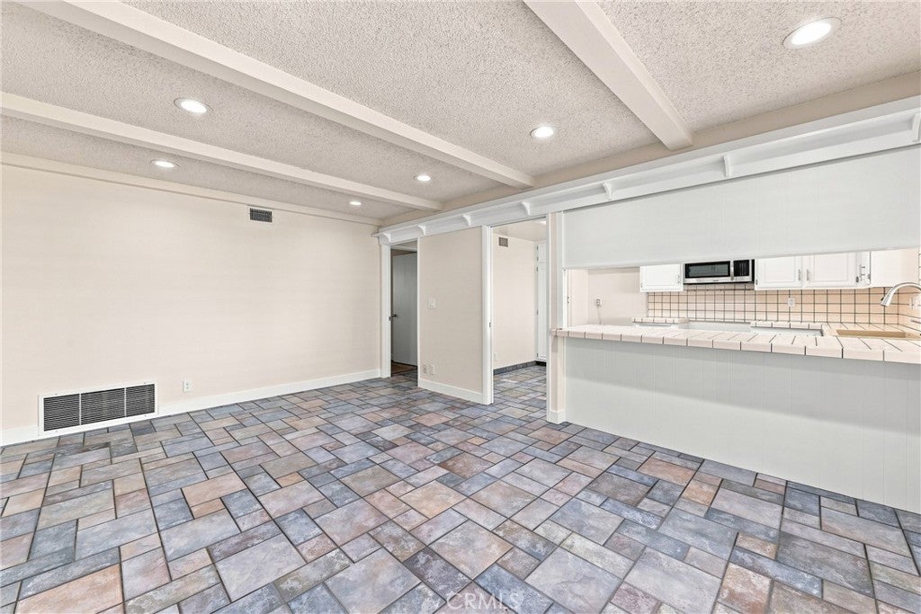 10716 Felson Circle