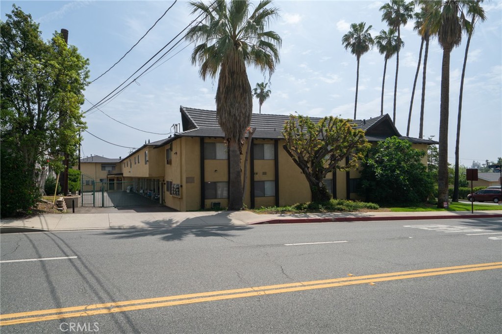 1817 2nd Street