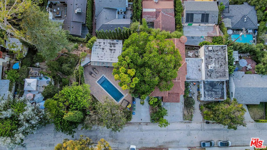 Photo of 3131 &amp; 3135 Oakcrest Drive, Los Angeles, CA 90068 (MLS # 25487539)
