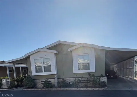 16444 Bolsa Chica St Unit 16, Huntington Beach, CA 92649 - MLS#: SB25201259