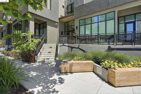Photo of 10300 San Pablo Ave #103, El Cerrito, CA 94530 (MLS # 41143178)