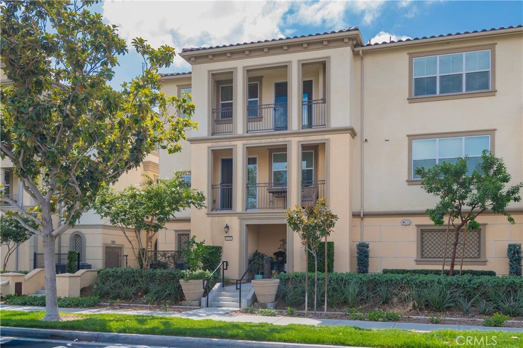 8255 Garden Park
