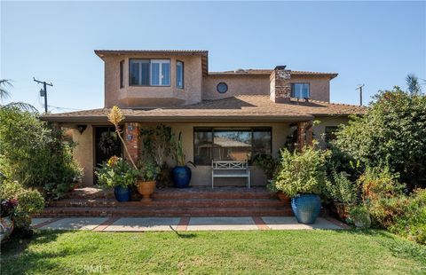 Photo of 4637 Falcon Ave, Long Beach, CA 90807 (MLS # CV26053506)