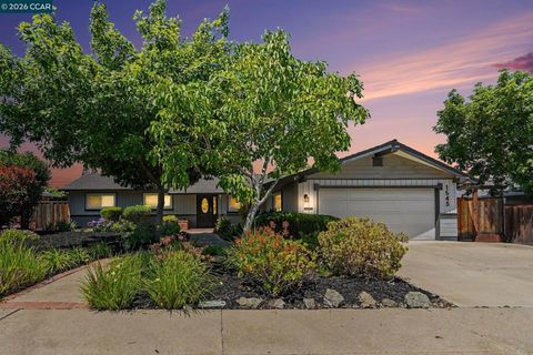 Photo of 1543 American Beauty Dr DR, Concord, CA 94521 (MLS # 41134352)