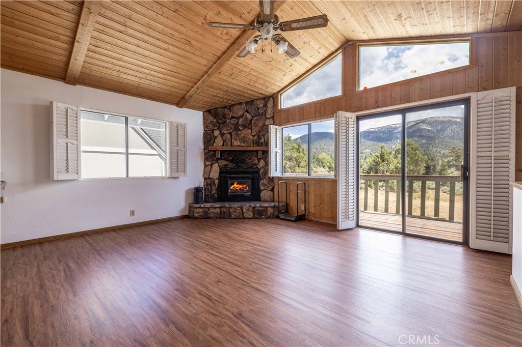 2115 State Lane