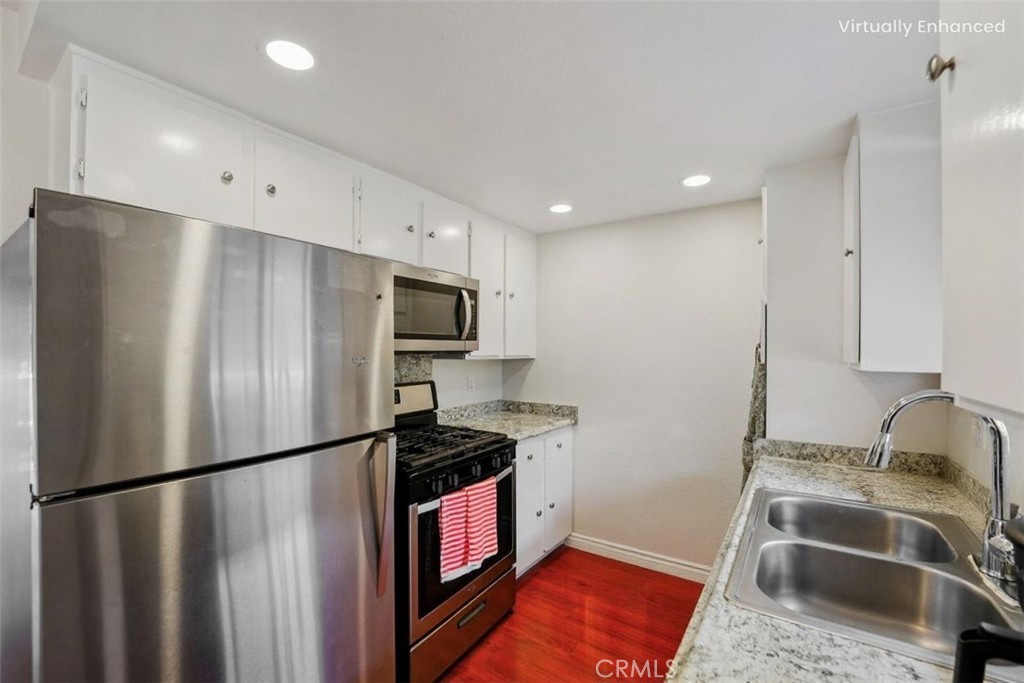 222 W Grove Avenue 4