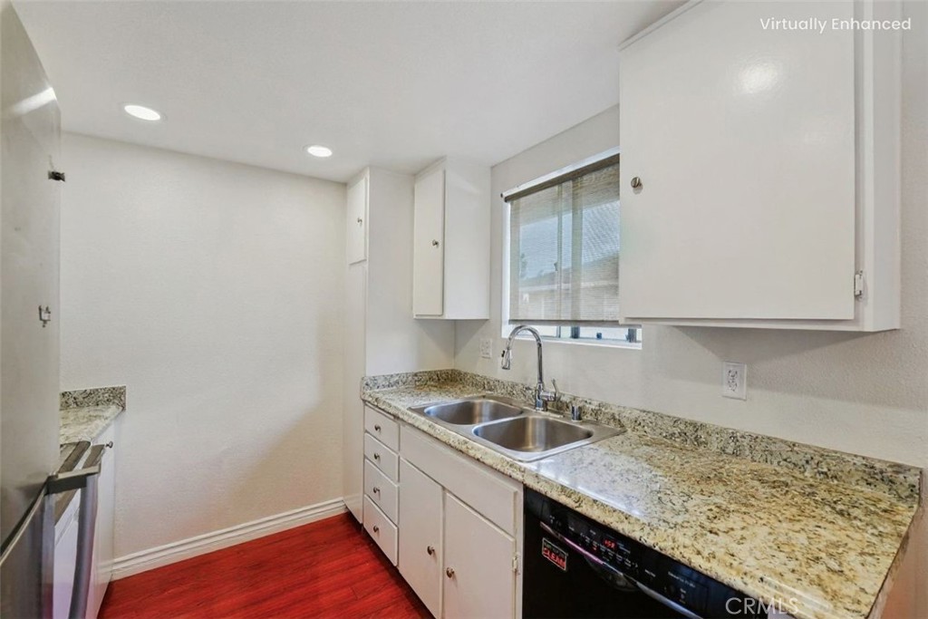 222 W Grove Avenue 4