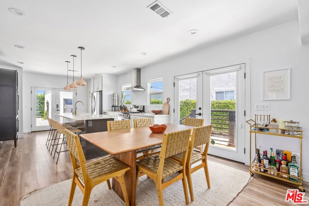2311 W 78th Place