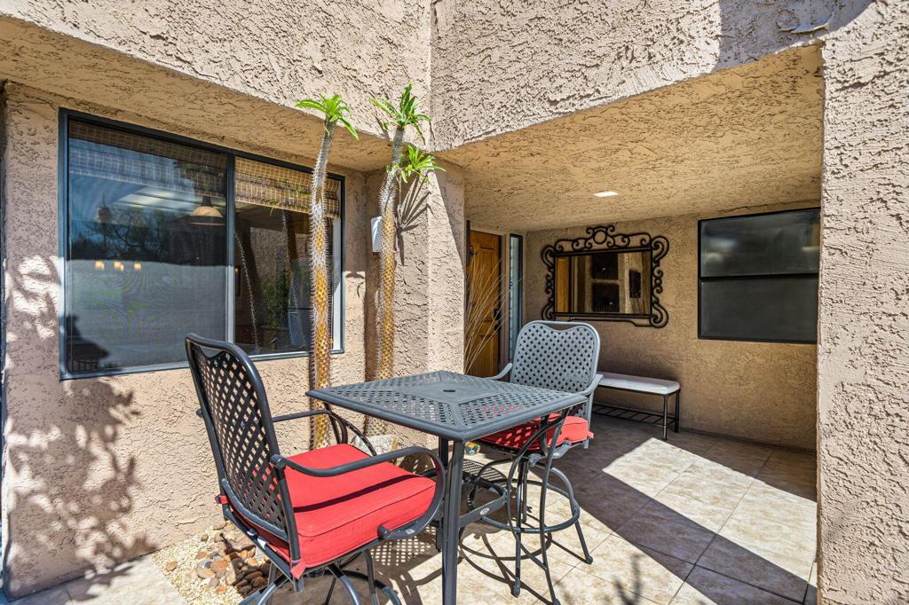 48637 Wolfberry Court