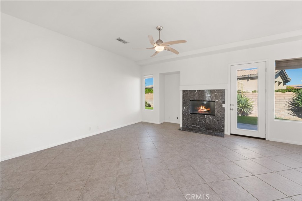 Tapestry (33551) - Residential