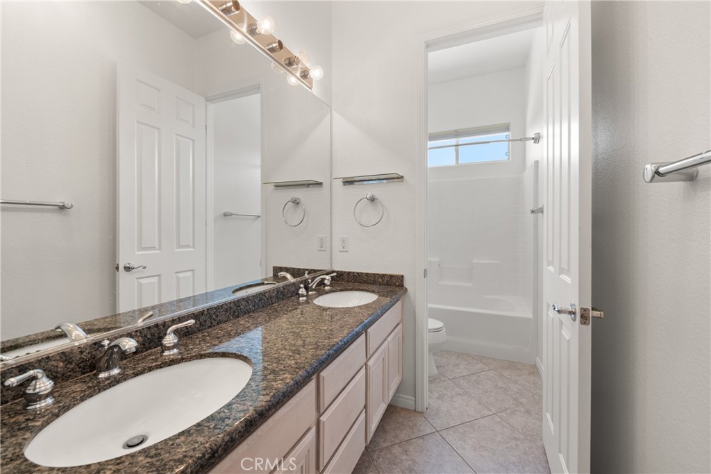 Tapestry (33551) - Residential