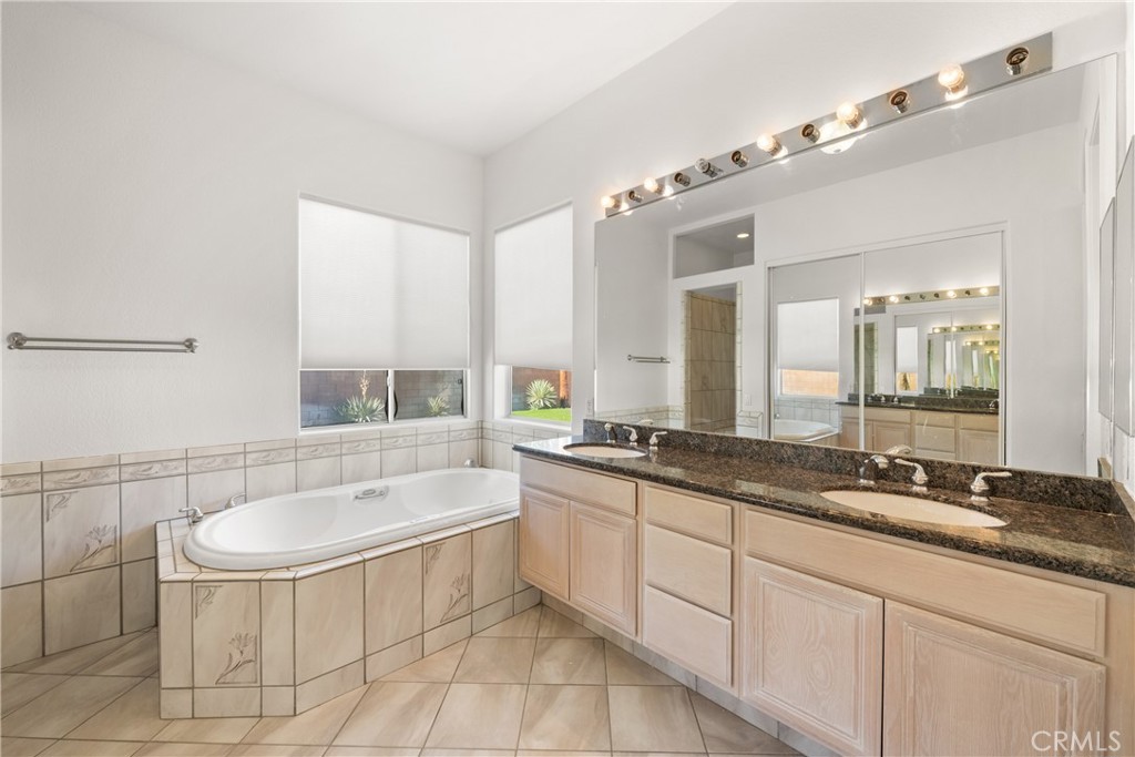 Tapestry (33551) - Residential