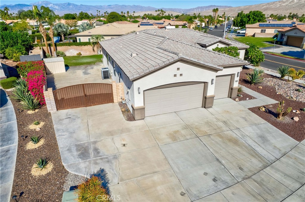 Tapestry (33551) - Residential