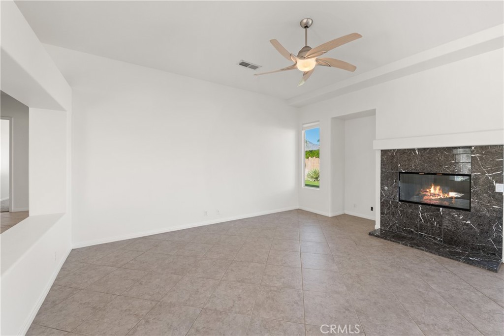 Tapestry (33551) - Residential