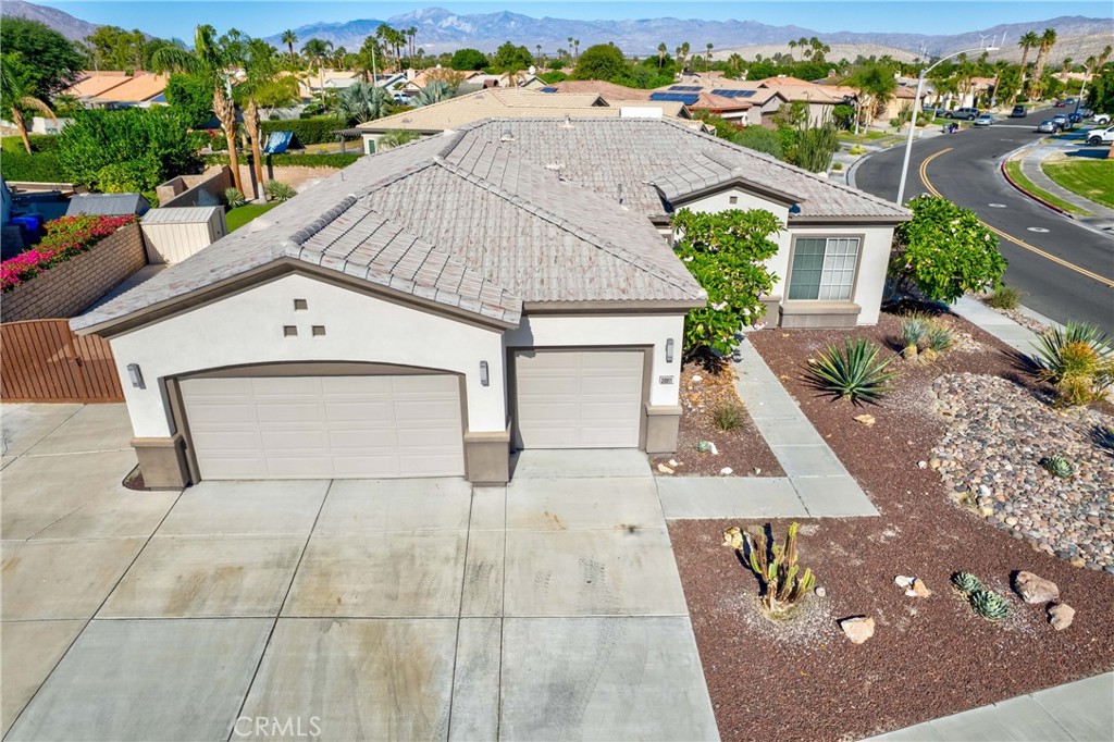 Tapestry (33551) - Residential