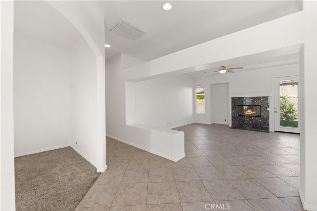 Tapestry (33551) - Residential