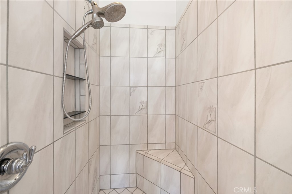 Tapestry (33551) - Residential