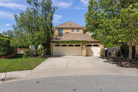 Photo of 1525 Windsong Court, Morgan Hill, CA 95037 (MLS # ML82046172)