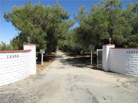 Photo of 19968 Bear Valley Road, Apple Valley, CA 92308 (MLS # HD25238869)