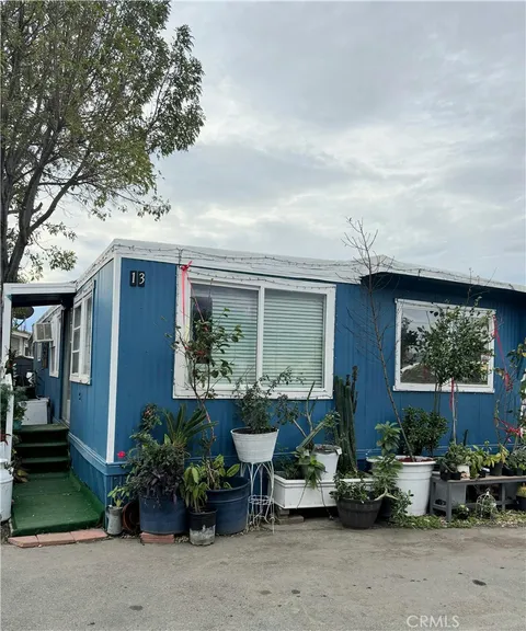 8239 Cottonwood Ave Unit 13, Fontana, CA 92335 - MLS#: IV26002352