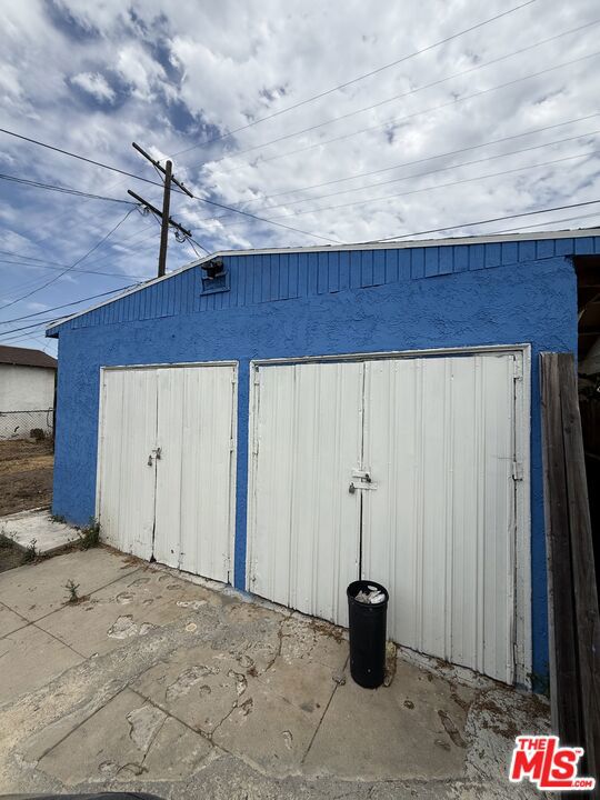 167 W 94th Street, Los Angeles CA 90003