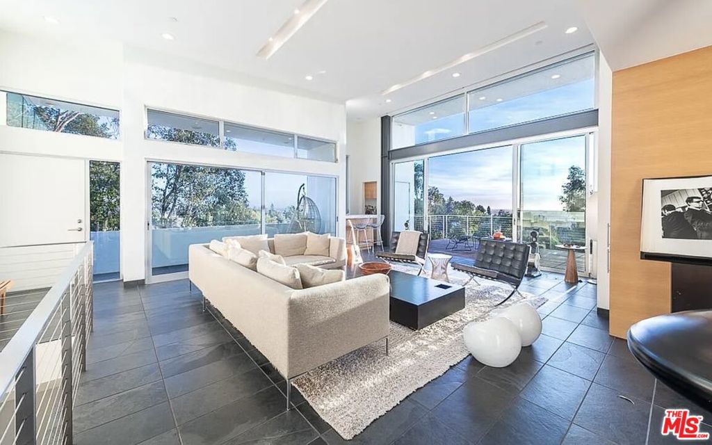 Properties 3 2511 Wild Oak Drive