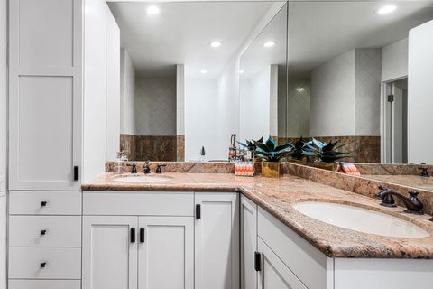 Tiny photo for 500 W Arenas Road #4, Palm Springs, CA 92262 (MLS # 219143125PS)