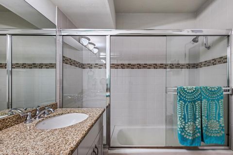 Tiny photo for 500 W Arenas Road #4, Palm Springs, CA 92262 (MLS # 219143125PS)