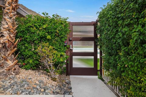 Tiny photo for 500 W Arenas Road #4, Palm Springs, CA 92262 (MLS # 219143125PS)