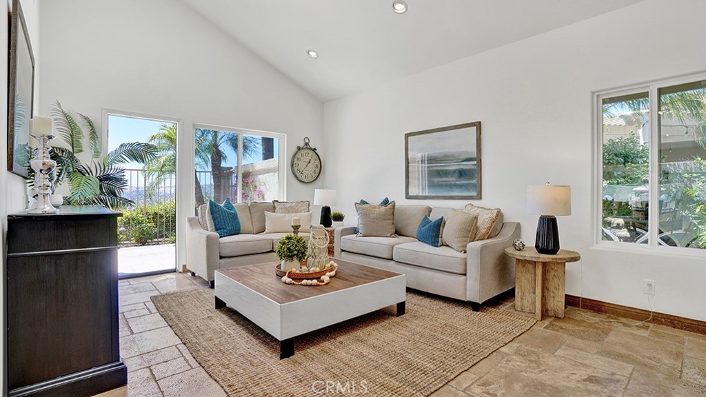 27469 Paseo Mimosa