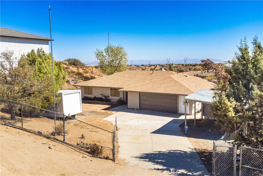 8121 Anaconda Avenue