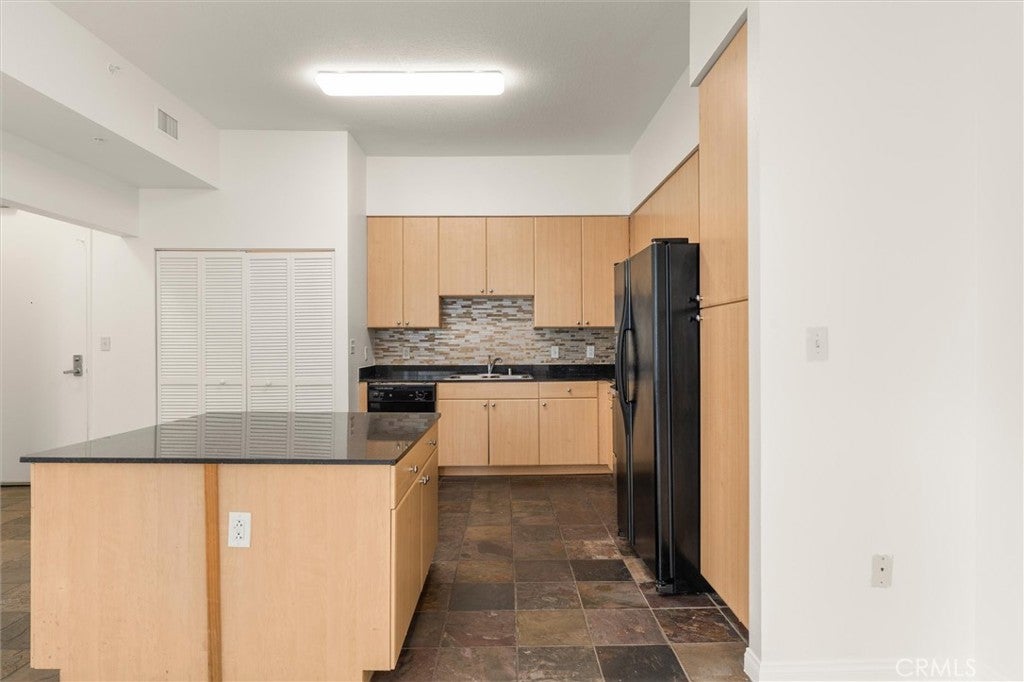 488 E Ocean Boulevard 804