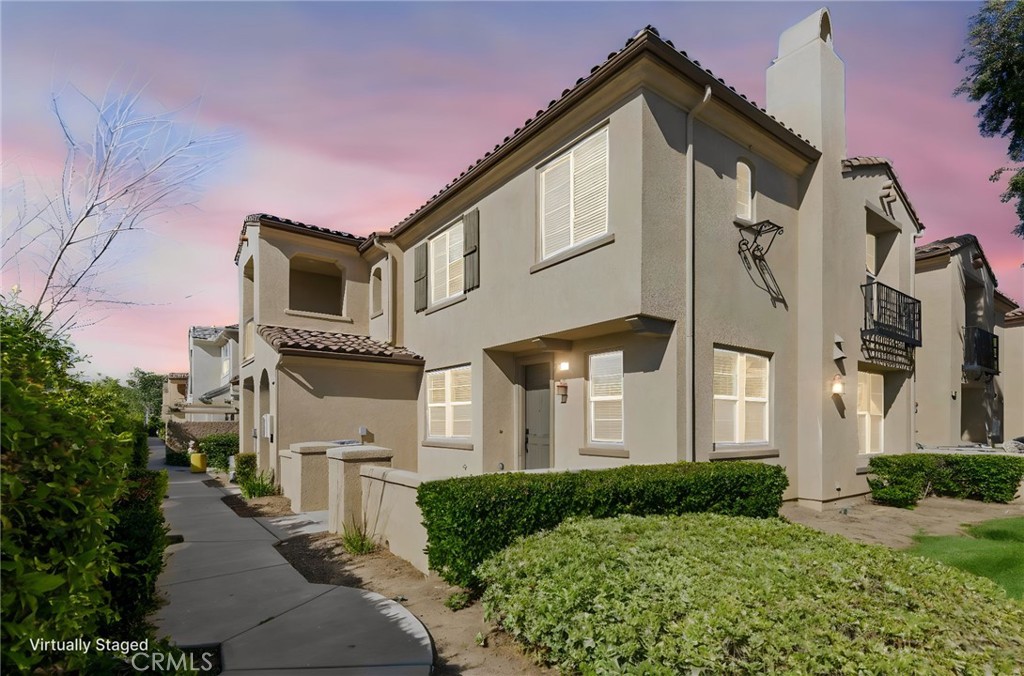 1800 E Lakeshore Drive 1106