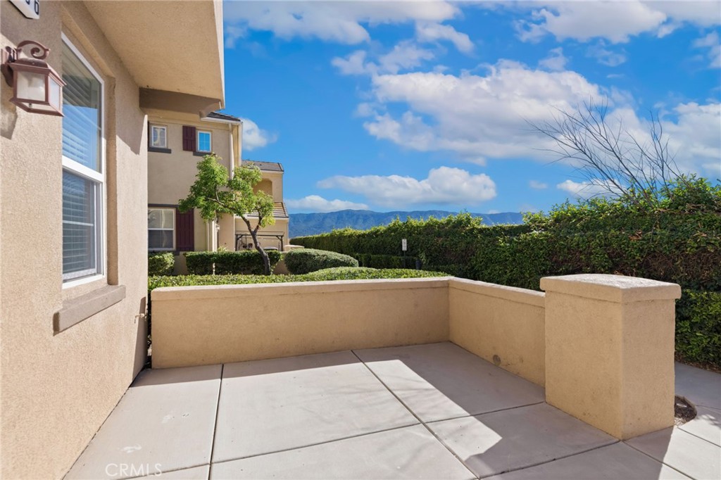 1800 E Lakeshore Drive 1106