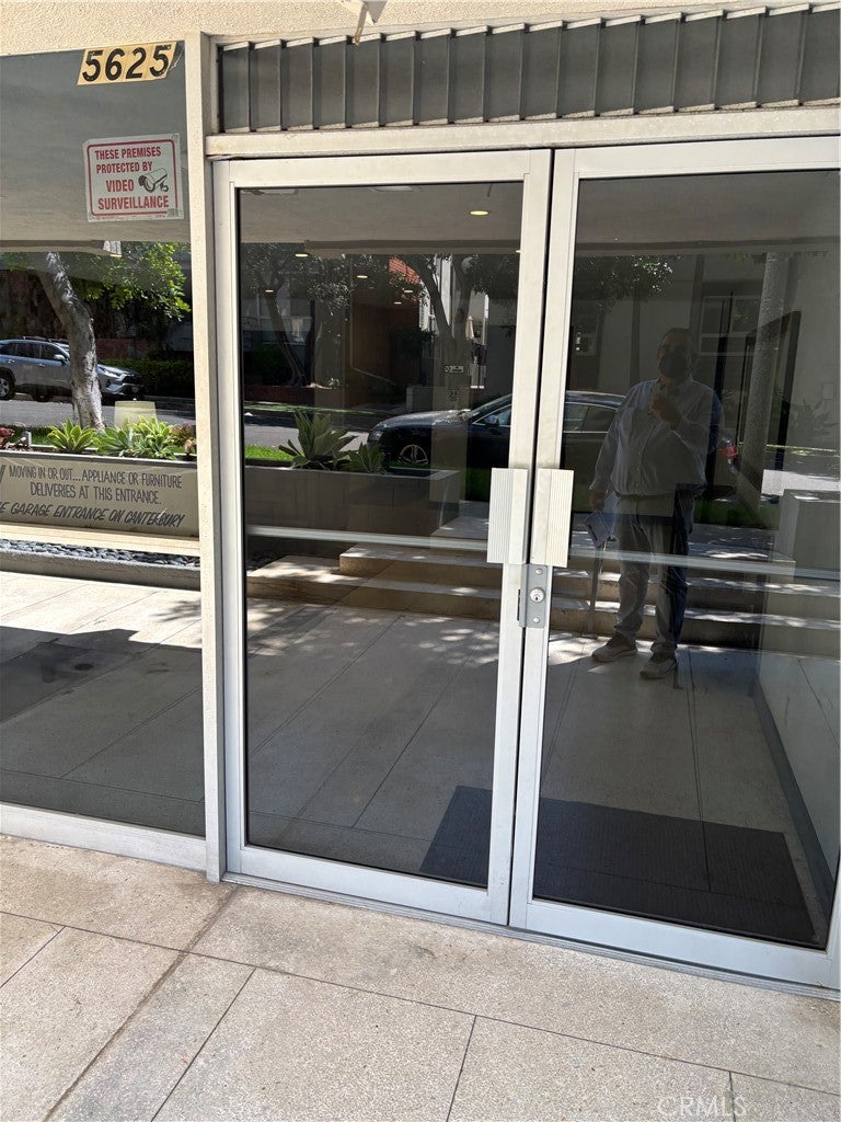 Photo of 5625 Windsor WAY, Culver City, CA 90230 (MLS # PW26210268)