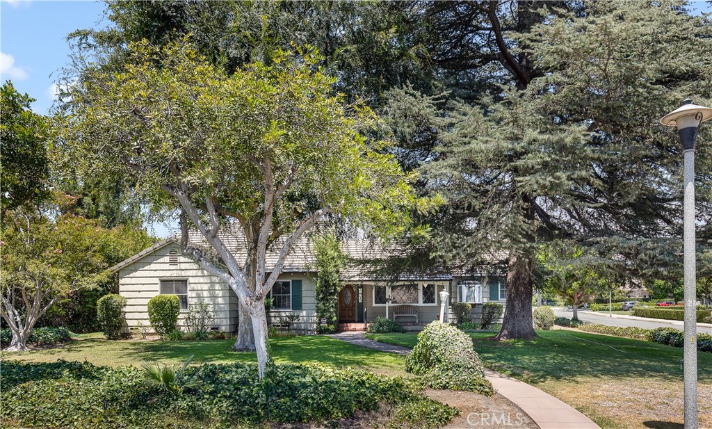 1101 Paloma Drive