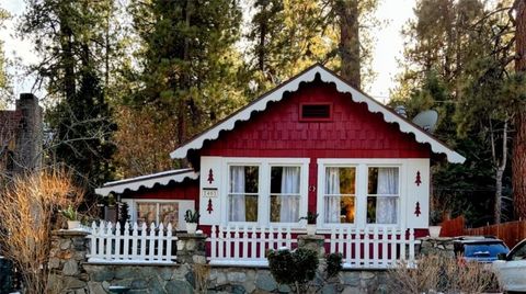 Photo of 1461 Betty ST, Wrightwood, CA 92397 (MLS # CV26160177)