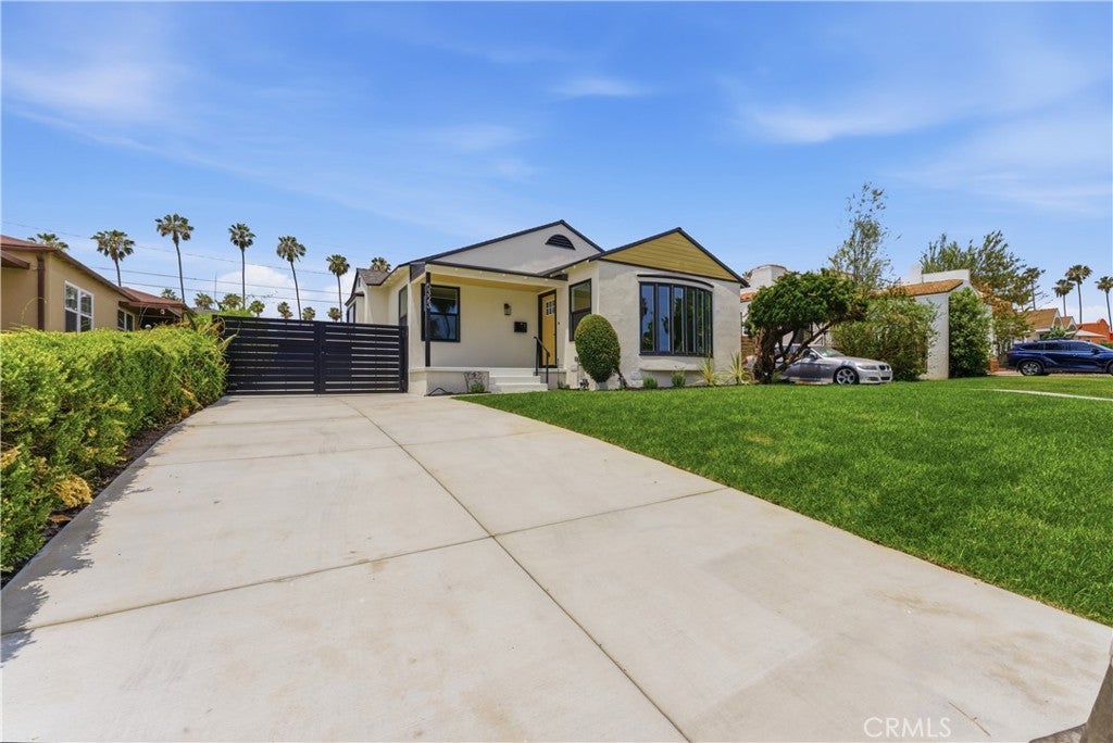 5323 S Mullen