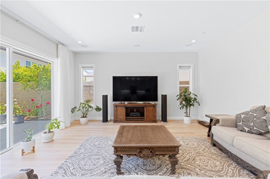 111 Hill, Lake Forest CA 92630 - Photo 10