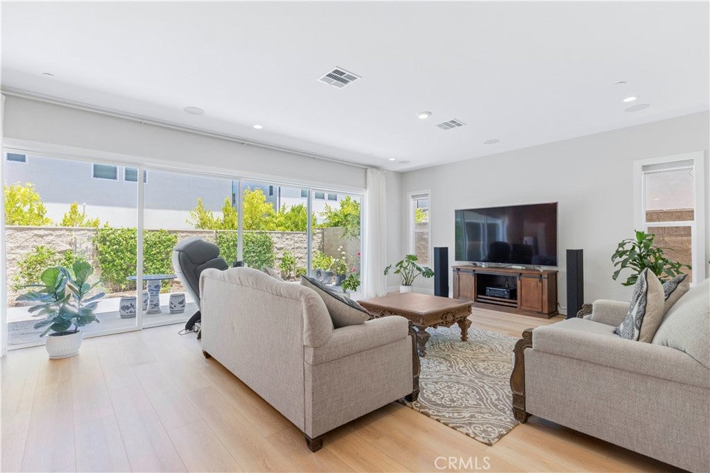 111 Hill, Lake Forest CA 92630 - Photo 11