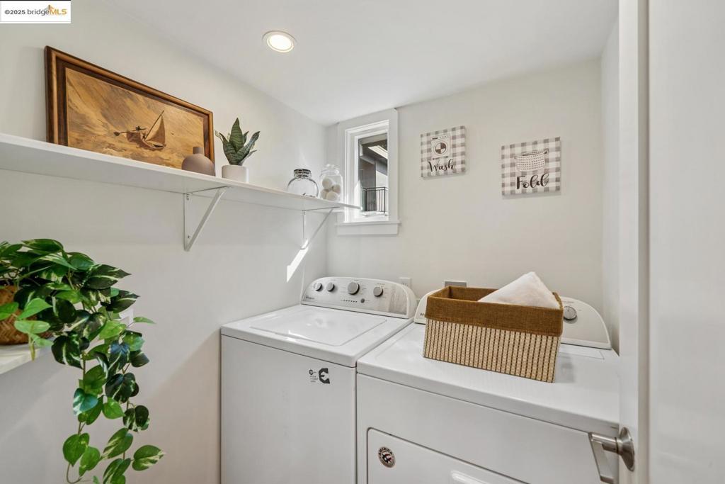 ELMWOOD/BATEMAN - Residential