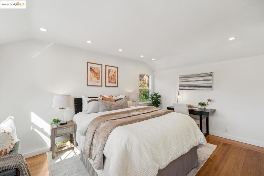 ELMWOOD/BATEMAN - Residential