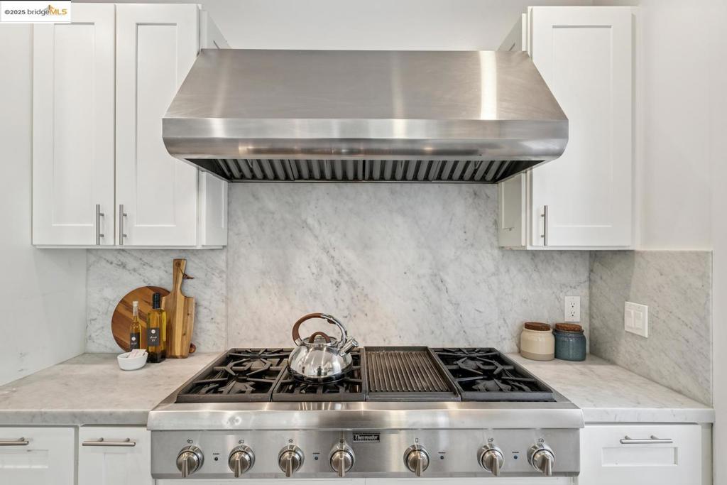 ELMWOOD/BATEMAN - Residential