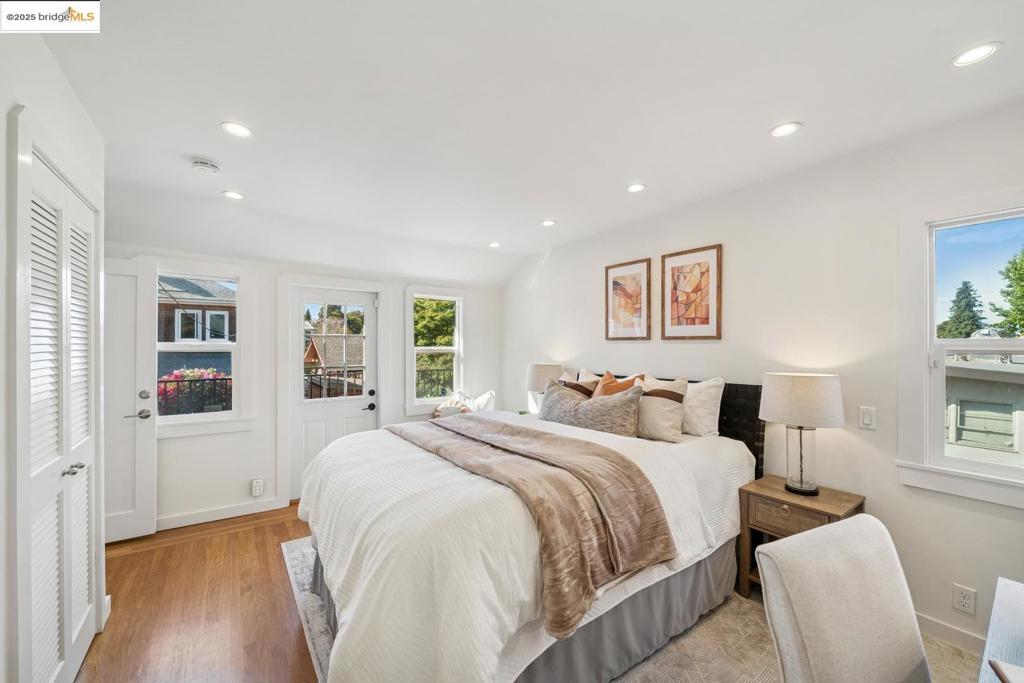 ELMWOOD/BATEMAN - Residential