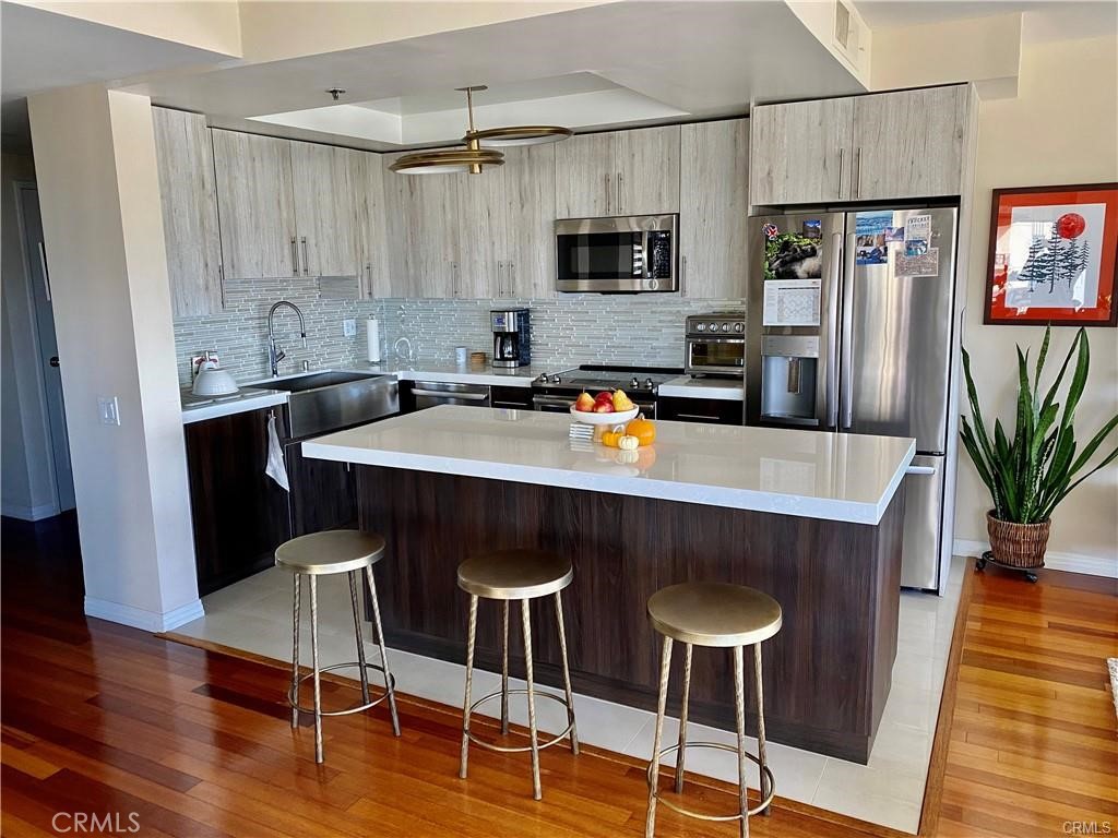 525 E Seaside Way 1203