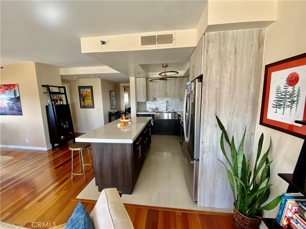 525 E Seaside Way 1203