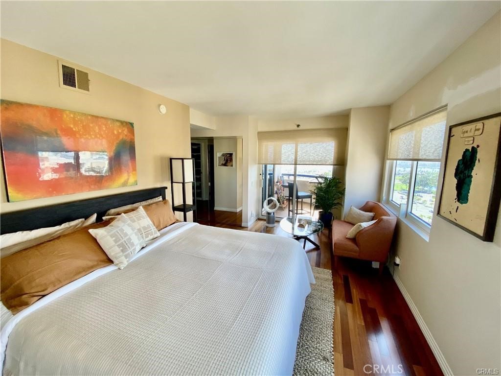 525 E Seaside Way 1203