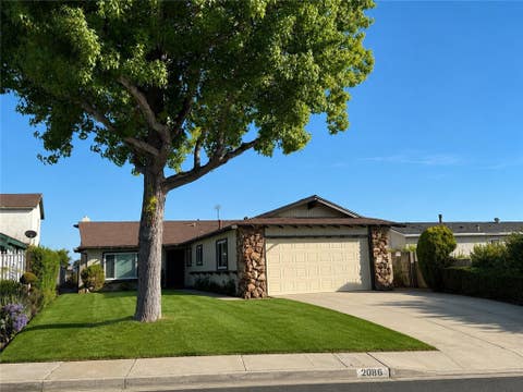 Photo of 2086 Arriba DR, Monterey Park, CA 91754 (MLS # SR26174800)