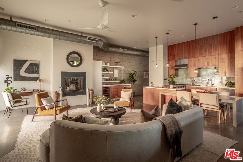 Photo of 1534 17th Street #105, Santa Monica, CA 90404 (MLS # 26723103)